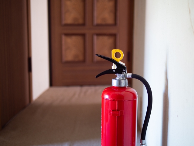 コーナンで消火器の引き取りは可能？気になる条件や費用を徹底解説